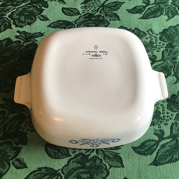 Vintage Corning Ware Blue Cornflower Casserole without Lid 1 Quart - Picture 4 of 6